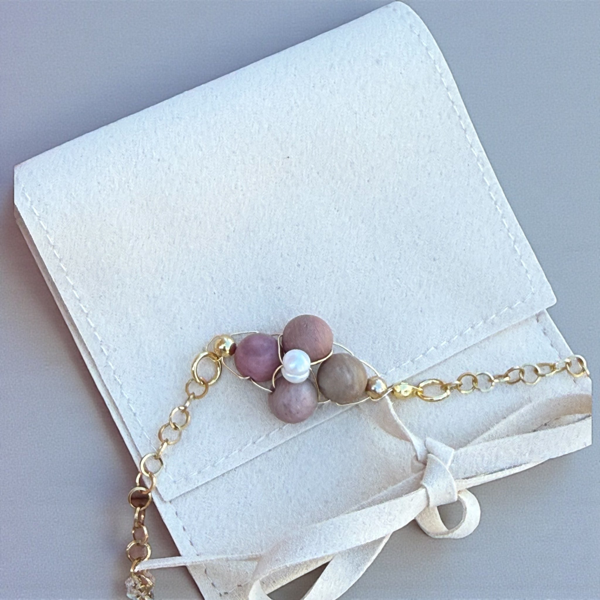 Natural Rhodonite Bracelet with Freshwater Pearl