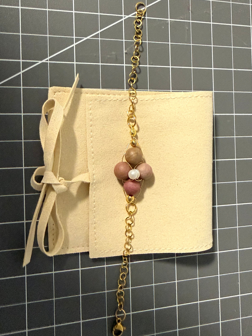 Natural Rhodonite Bracelet with Freshwater Pearl